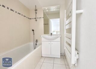  Appartement à louer 2 pièces 36 m²
