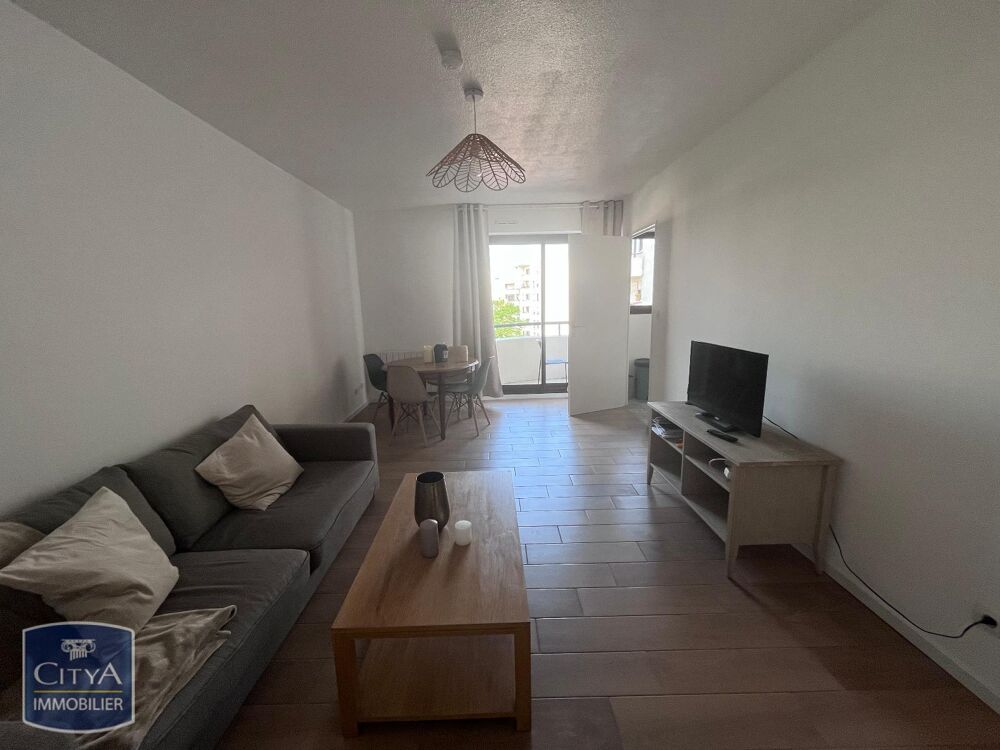 location Appartement - 2 pièce(s) - 55 m² Lyon 8