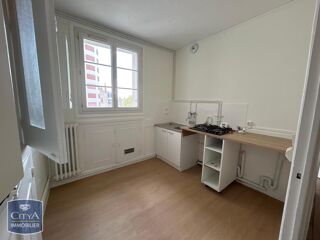  Appartement à louer 3 pièces 72 m²