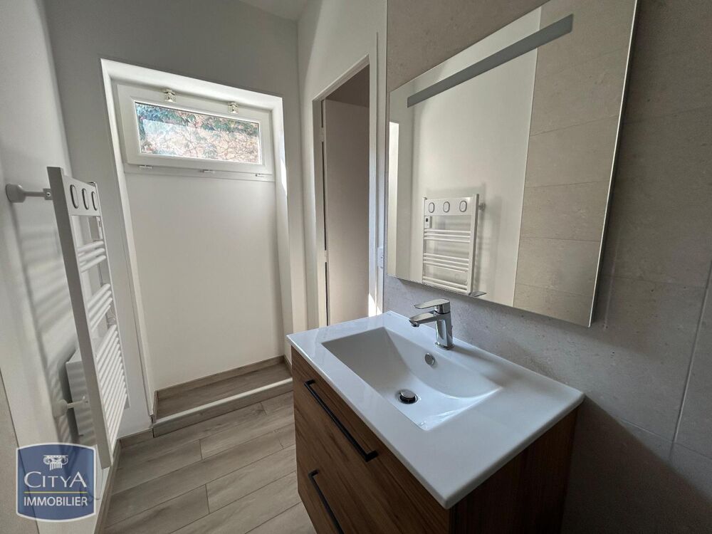 location Maison - 3 pièce(s) - 55 m² Montpeyroux (34150)