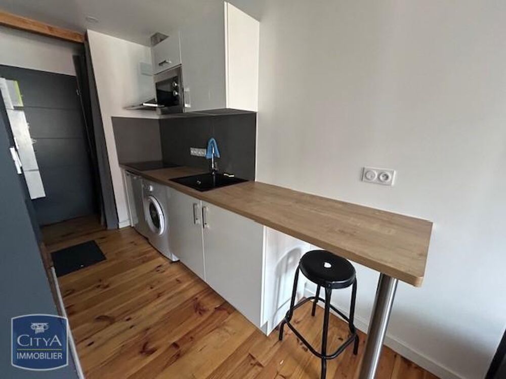 À LOUER POUR SEPTEMBRE : Appartement T1Bis situé à Pamie....