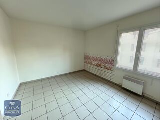  Maison à louer 4 pièces 79 m²