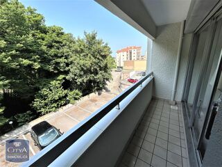  Appartement à louer 1 pièce 32 m²