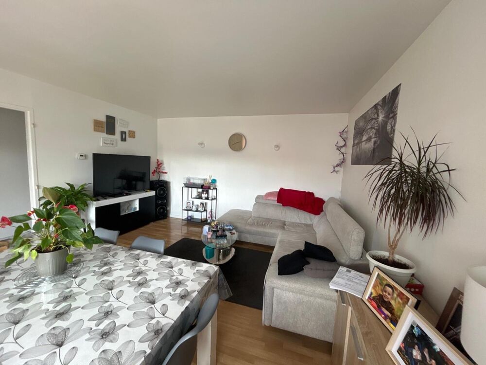 À LOUER : Appartement T4 situé à Étupes, dans le départe....