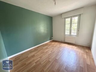  Appartement à louer 2 pièces 56 m²