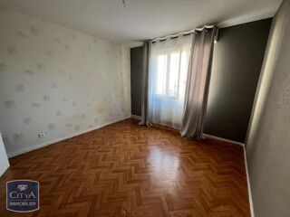  Appartement à louer 3 pièces 72 m²