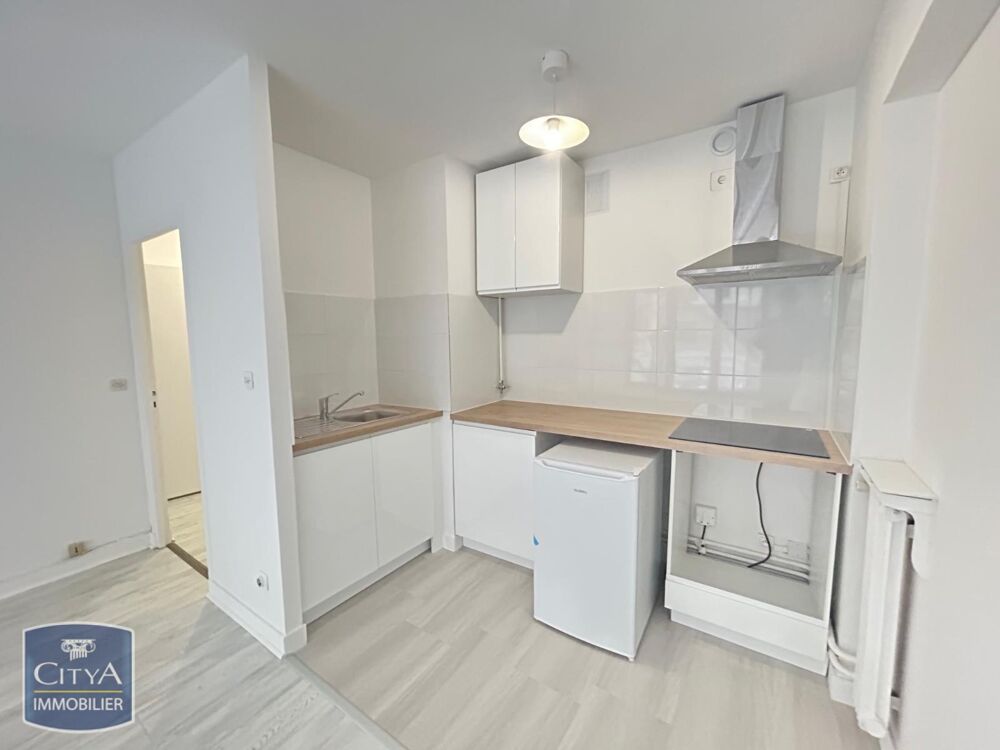 EXCLUSIVITÉ - APPARTEMENT 2 PIÈCES AVEC TERRASSE À louer....