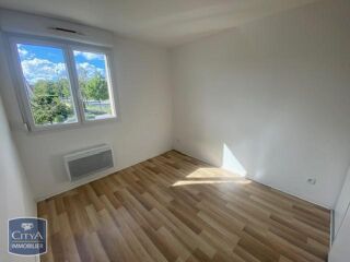  Appartement à louer 3 pièces 64 m²