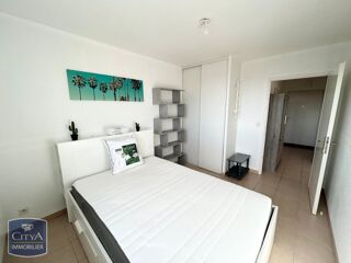  Appartement à louer 2 pièces 42 m²