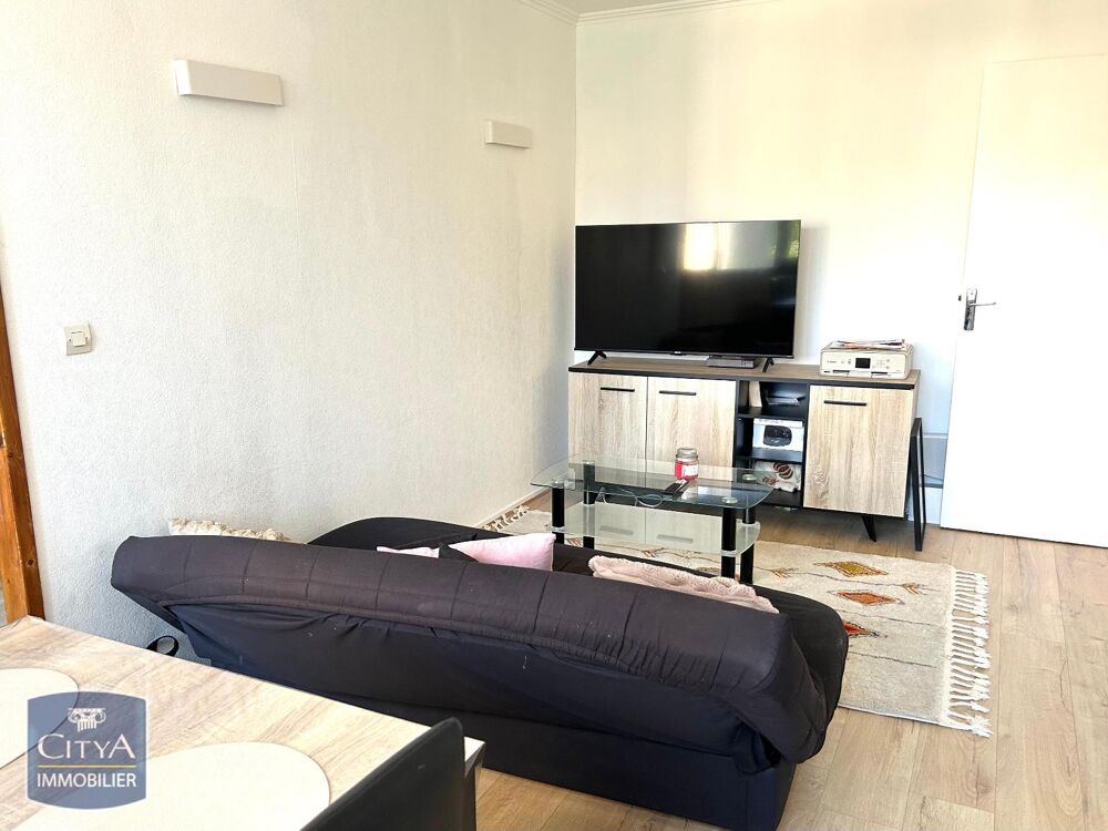 À LOUER : Découvrez cet appartement MEUBLE + une place d....