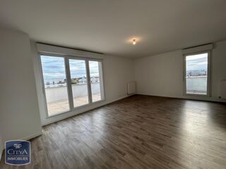  Appartement à louer 4 pièces 83 m²