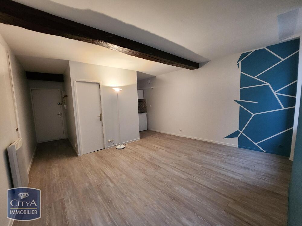 À LOUER : Charmant appartement T1 situé au coeur d'Orléan....
