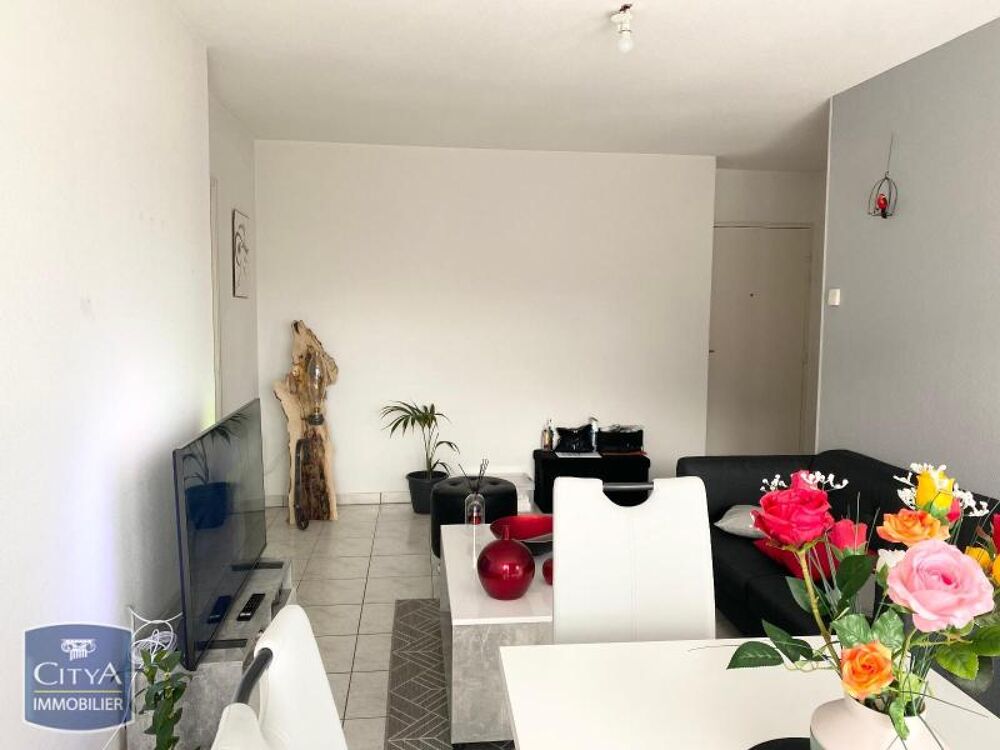 Les Brizeaux - À LOUER : Appartement T2 situé dans le qu....