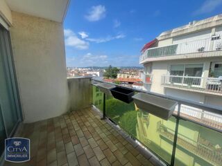  Appartement à louer 3 pièces 75 m²