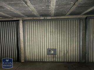  Parking / Garage � louer 