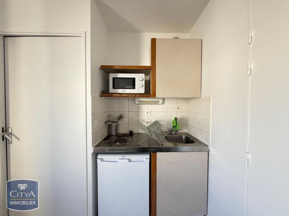 À LOUER : Appartement T2 à Saint-Étienne, situé dans un ....