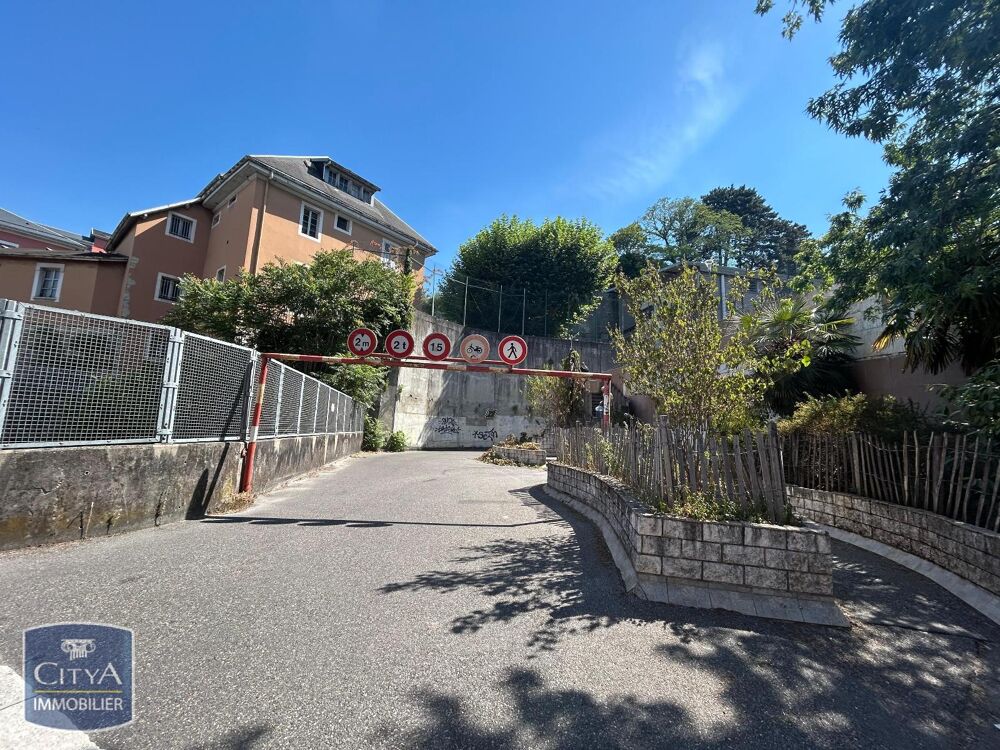 location Parking / Garage Chambéry (73000)