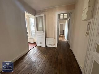  Appartement à louer 4 pièces 77 m²