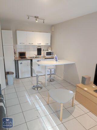  Appartement à louer 2 pièces 33 m²