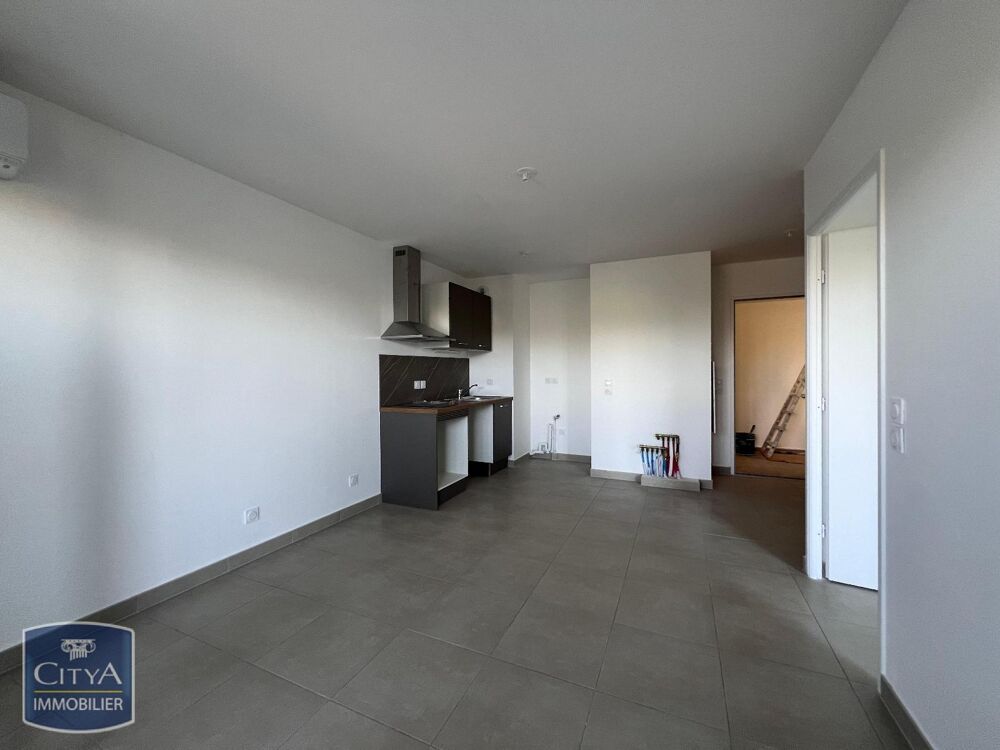 À LOUER : Appartement récent T2 climatisé situé à Monteu....
