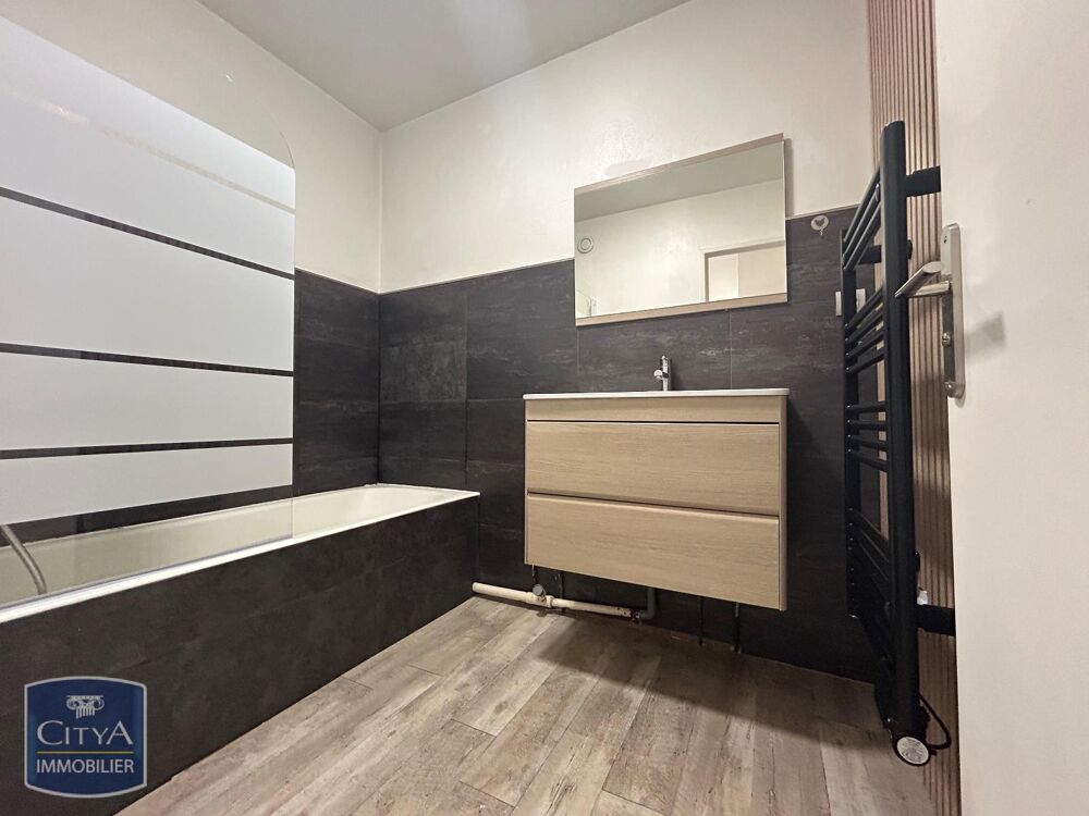location Appartement - 2 pièce(s) - 45 m² Saint-Raphaël (83700)