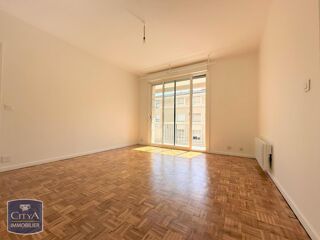  Appartement à louer 2 pièces 42 m²