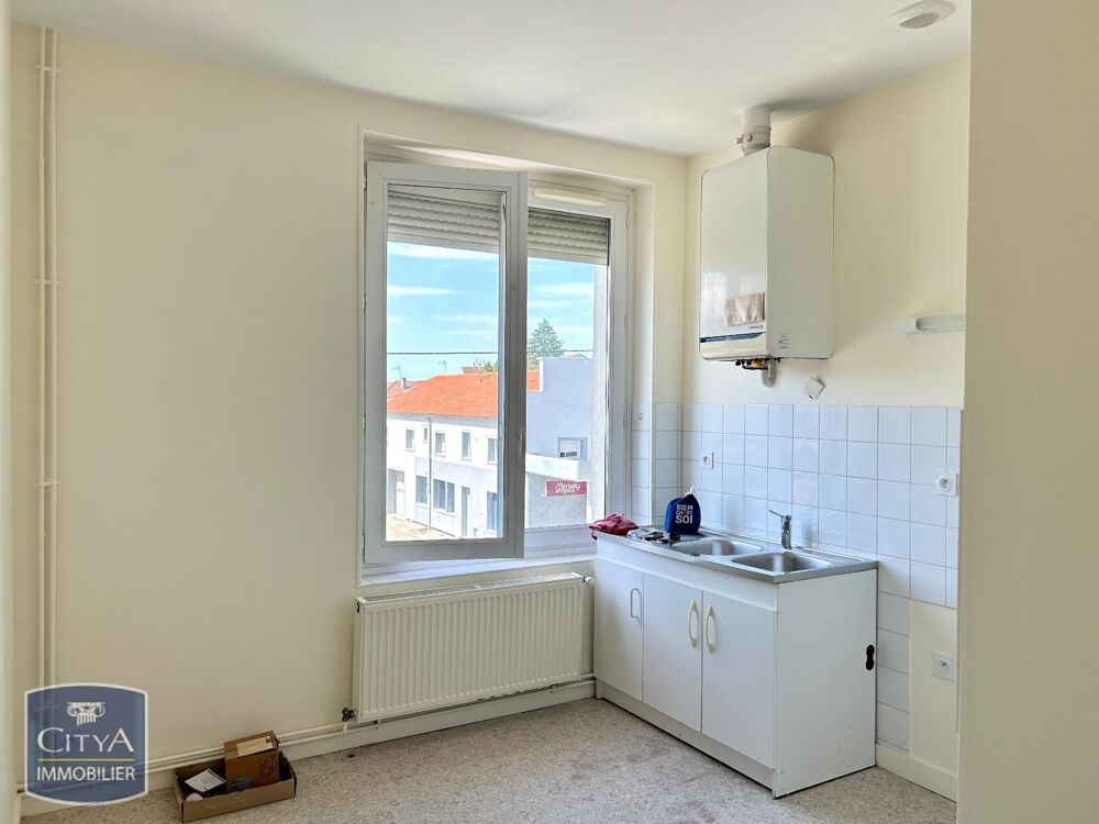 Situé à Péronnas, cet appartement de 2 pièces se trouve ....