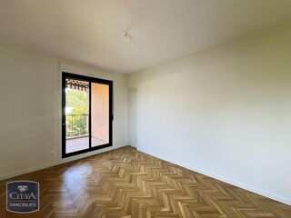  Appartement à louer 3 pièces 91 m²