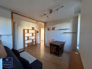  Appartement à louer 4 pièces 52 m²