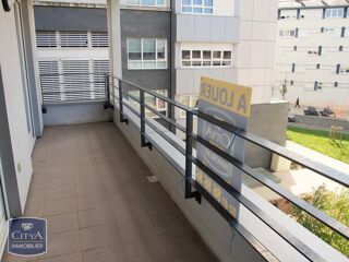  Appartement à louer 4 pièces 89 m²