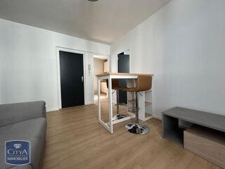  Appartement à louer 2 pièces 33 m²