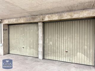  Parking / Garage � louer 
