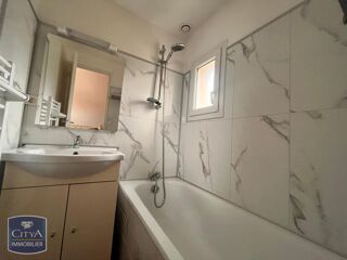  Appartement à louer 2 pièces 32 m²