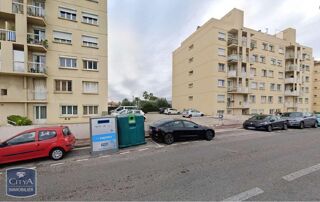  Parking / Garage � louer 