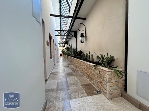   Location / Local Commercial 