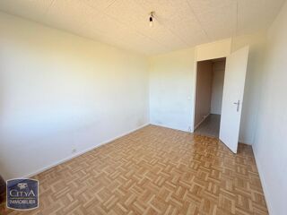  Appartement à louer 3 pièces 72 m²