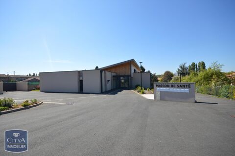 &Agrave; LOUER : Local professionnel situ&eacute; &agrave; Tr&eacute;mentines, da... 390 49340 Trementines