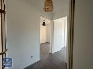 Appartement à louer 1 pièce 33 m²