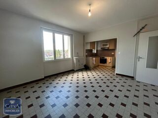  Appartement à louer 3 pièces 57 m²