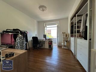  Appartement à louer 4 pièces 84 m²