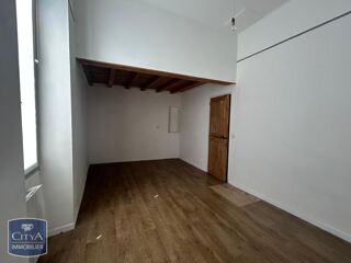  Appartement à louer 2 pièces 67 m²