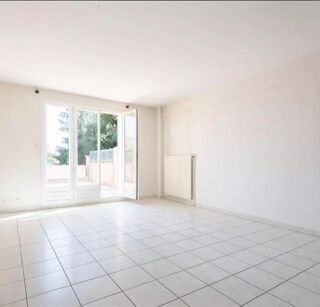  Appartement � louer 5 pi�ces 128 m�