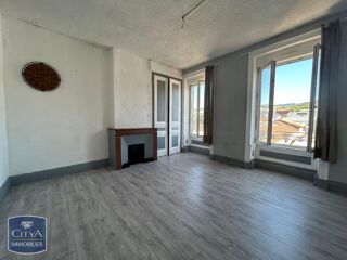  Appartement à louer 5 pièces 100 m²