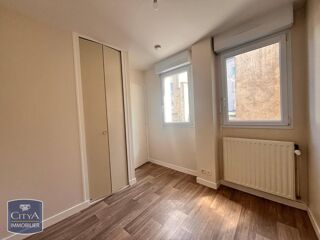  Appartement à louer 2 pièces 28 m²