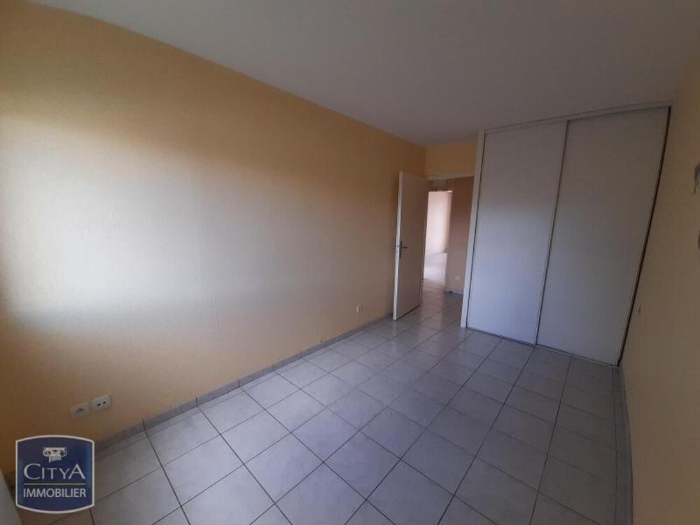 EXCLUSIVITÉ - APPARTEMENT 3 PIÈCES AVEC TERRASSE En loca....