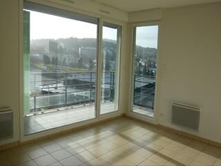  Appartement  louer 4 pices 82 m