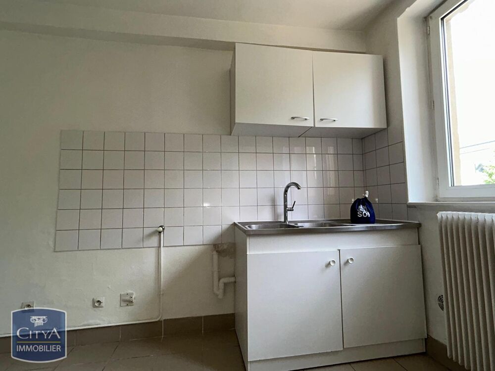 À LOUER - APPARTEMENT 2 PIECES - AVENUE DE PLANTIERES (5....