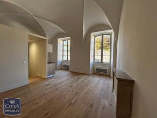  Appartement à louer 1 pièce 33 m²