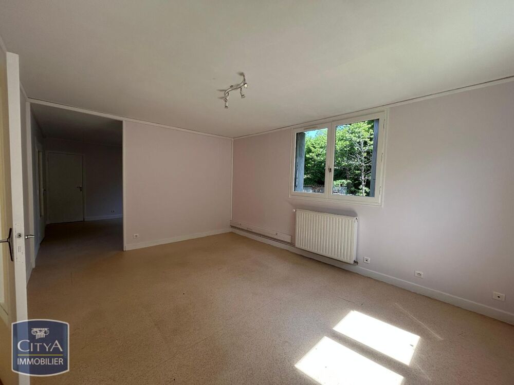 À LOUER : Découvrez cet appartement spacieux et lumineux....