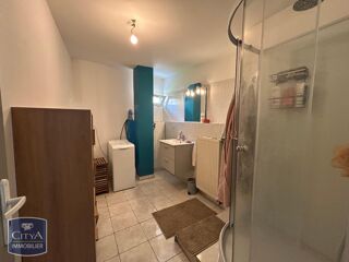  Appartement à louer 4 pièces 75 m²